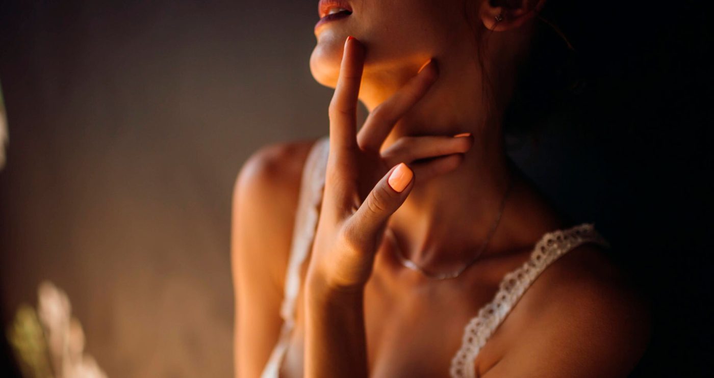 Mulher Procura Curar a Depressão com Orgasmos